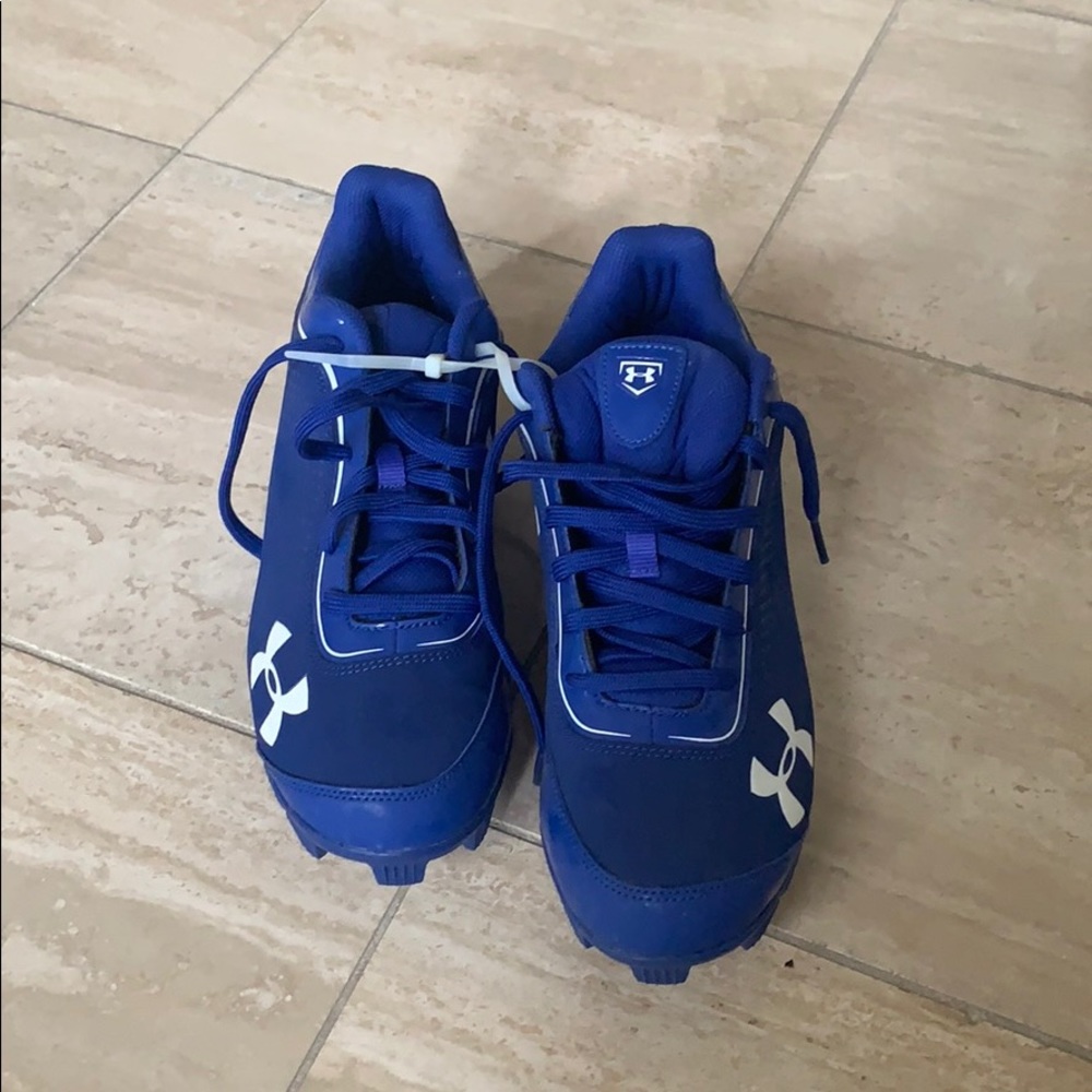 BRAND NEW Under Armour Baseball cleats